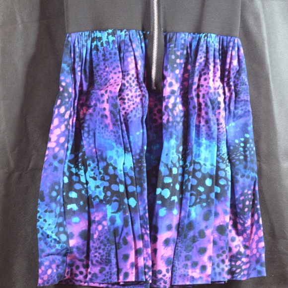 Colourful Summer Dress SZ M Necessary Objects - Picture 8 of 8